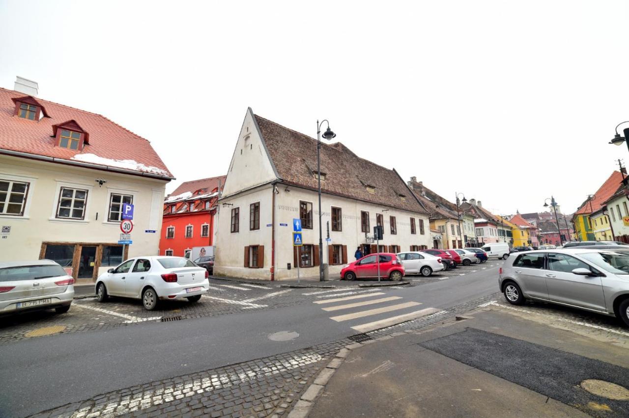 ★ 2 Minute Walk From The Bridge Of Lies ★ Apartment Sibiu Luaran gambar