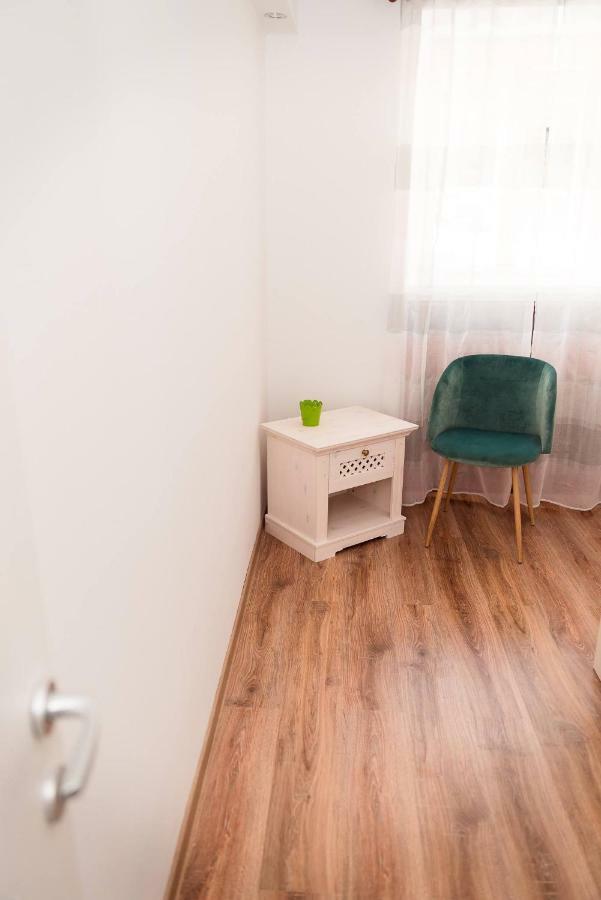 ★ 2 Minute Walk From The Bridge Of Lies ★ Apartment Sibiu Luaran gambar